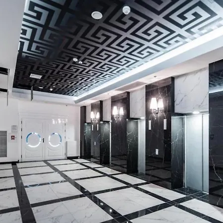 Hanza Tower Resort 24 Pool & Jacuzzi Appartement *
